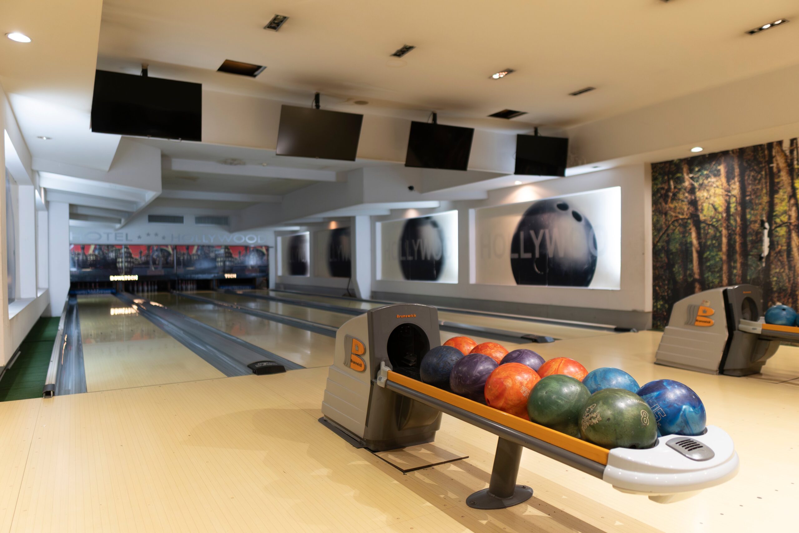 Bowling center Hollywood