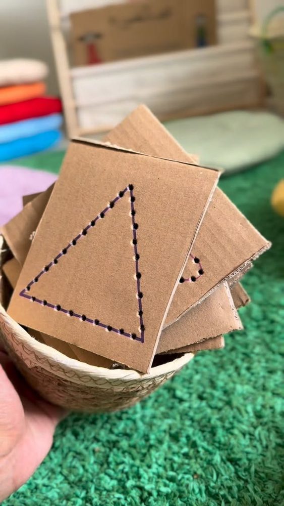 Geometrijski oblici od štapića za uši